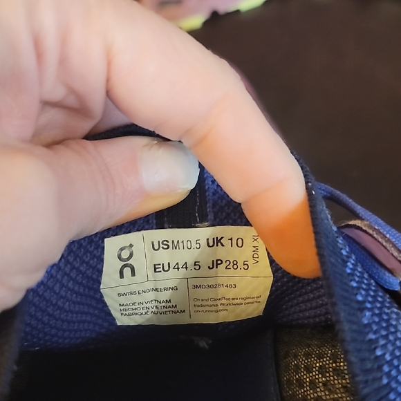 On Cloud Running men's Athletic Shoes in Purple - Picture 5 of 5